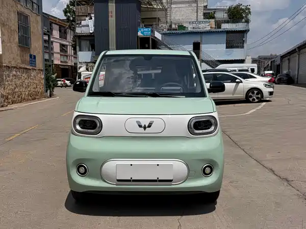 Wuling Hongguang MINIEV 2025