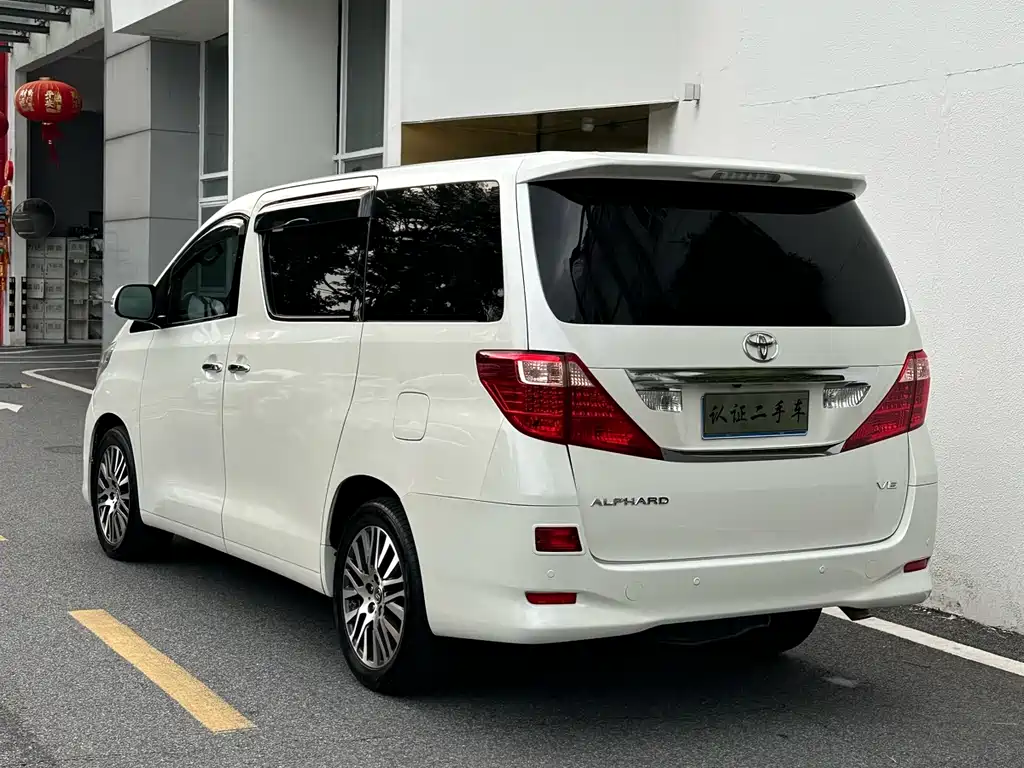 Toyota Alphard 2011 — фото 6
