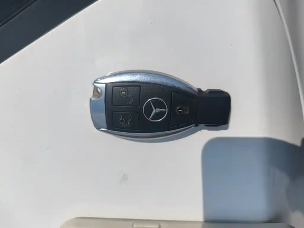 Mercedes-Benz GLC 2018 — фото 9