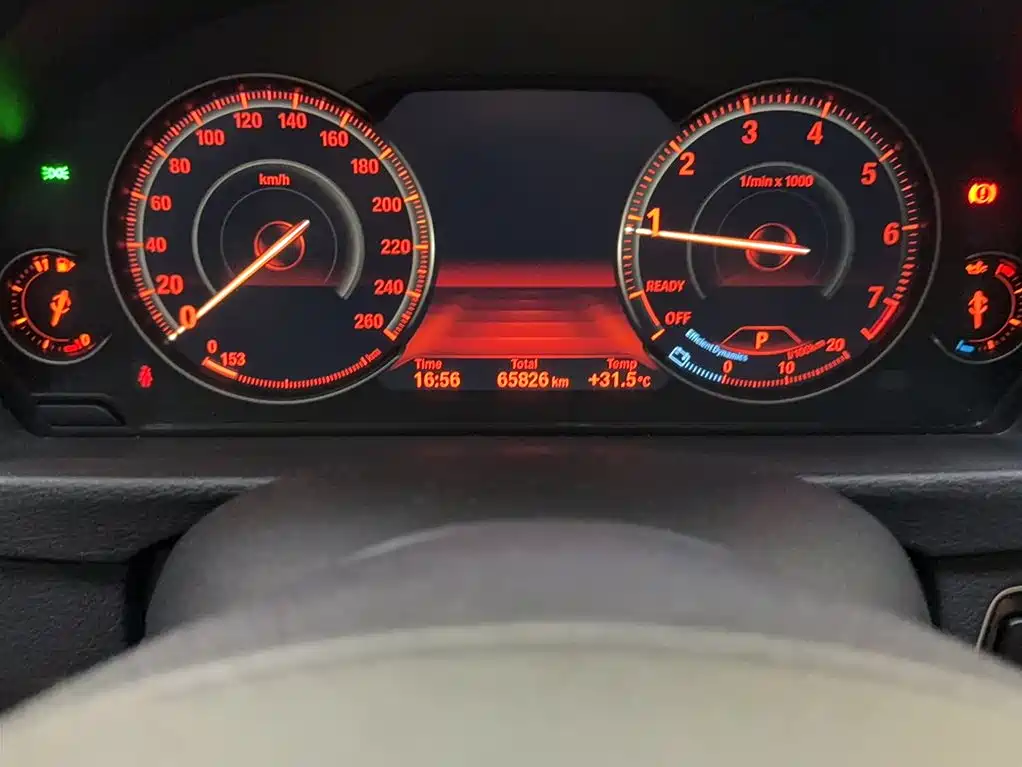 BMW 3 Series 2019 — фото 12