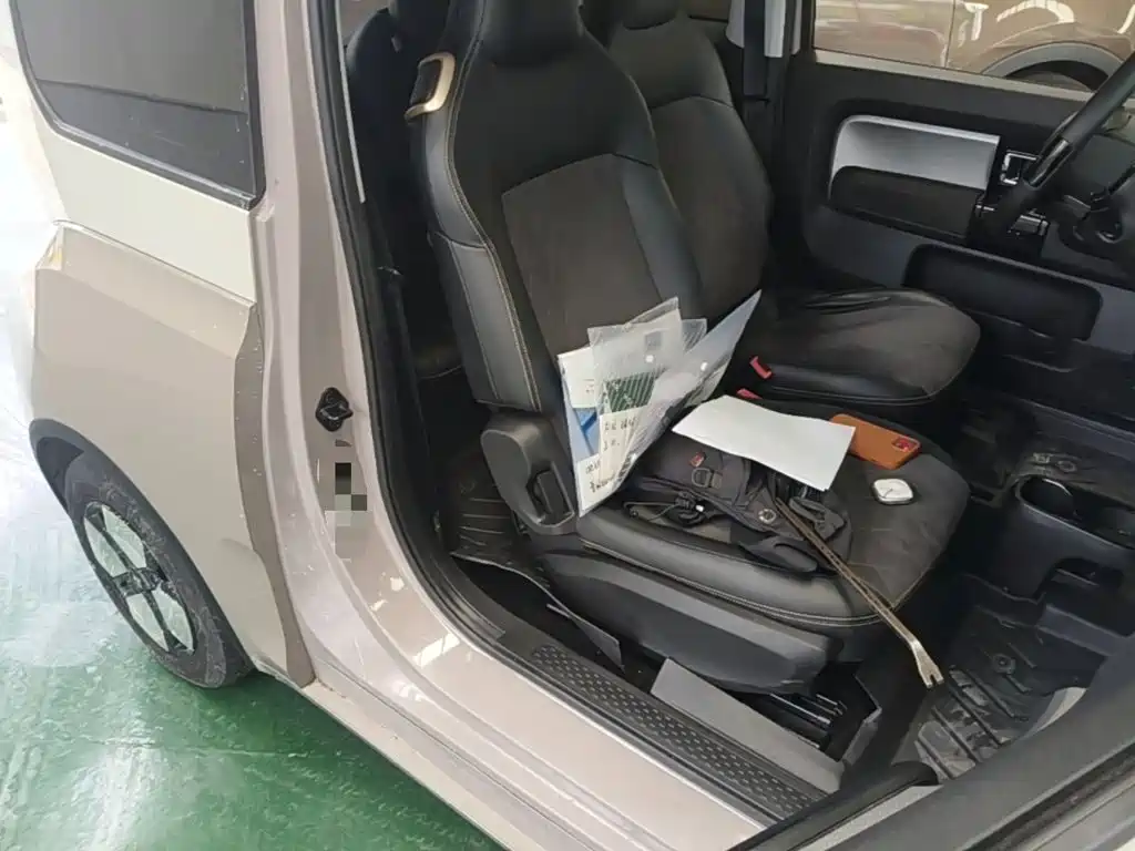 Baojun Kiwi EV 2022 — фото 25