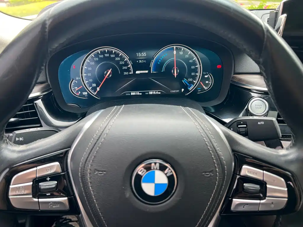 BMW 5 Series New Energy 2018 — фото 16