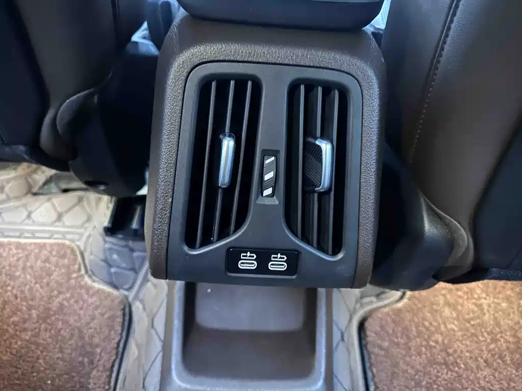 BMW X1 2023 — фото 15