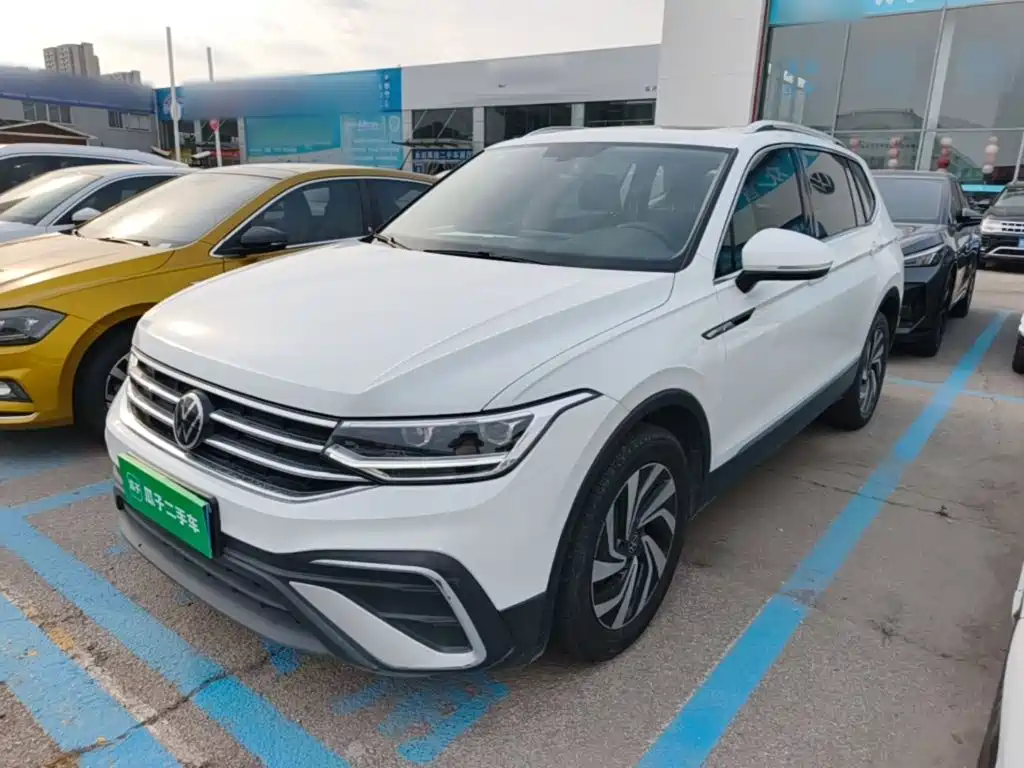 Volkswagen Tiguan L 2024 — фото 2