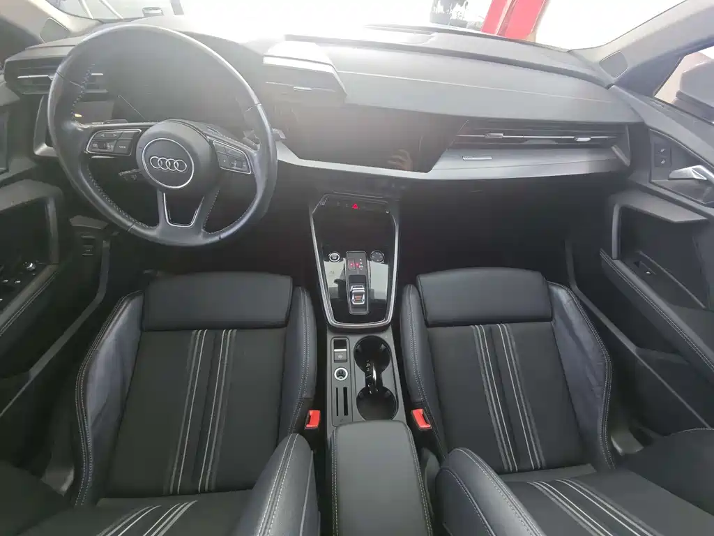 Audi A3 2022 — фото 15