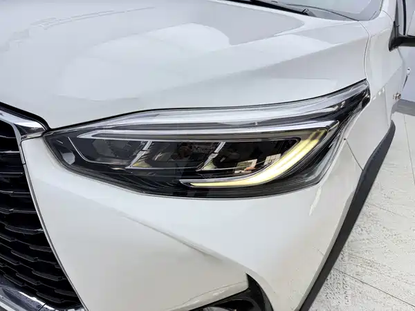 Toyota Yaris L 2022