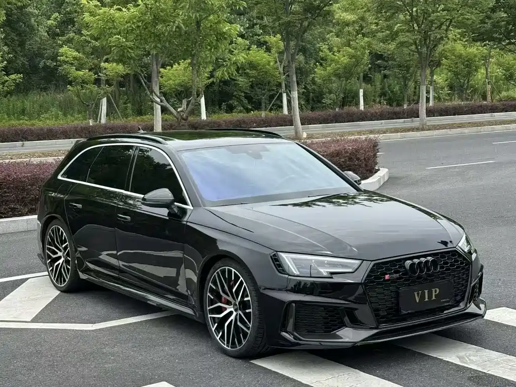 Audi RS 4 2020 — фото 3