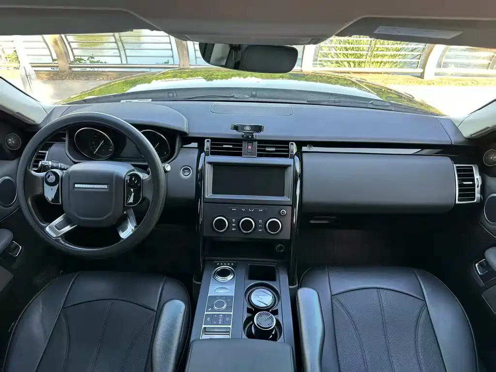 Land Rover Discovery 2019