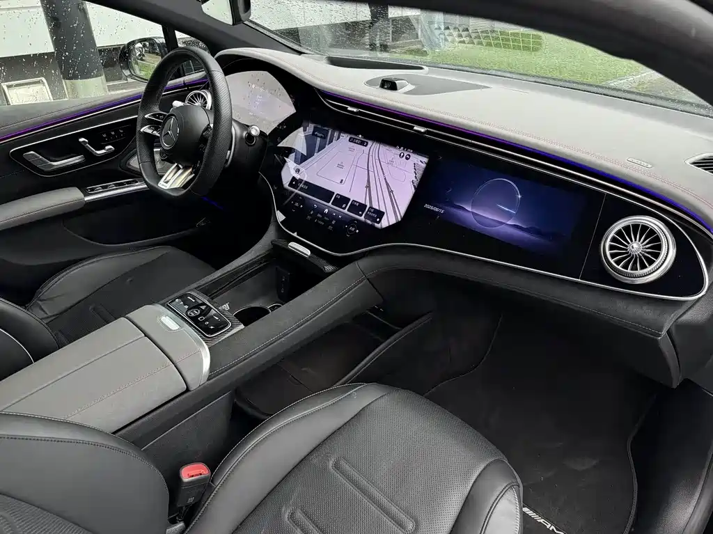 Mercedes-Benz EQS AMG 2025 — фото 10