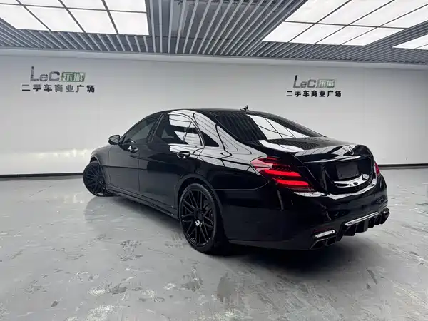 Mercedes-Benz S-Class 2020