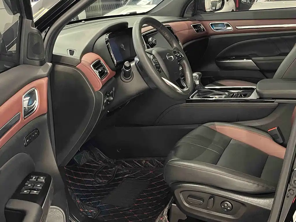 GAC Trumpchi GS8 2020 — фото 4