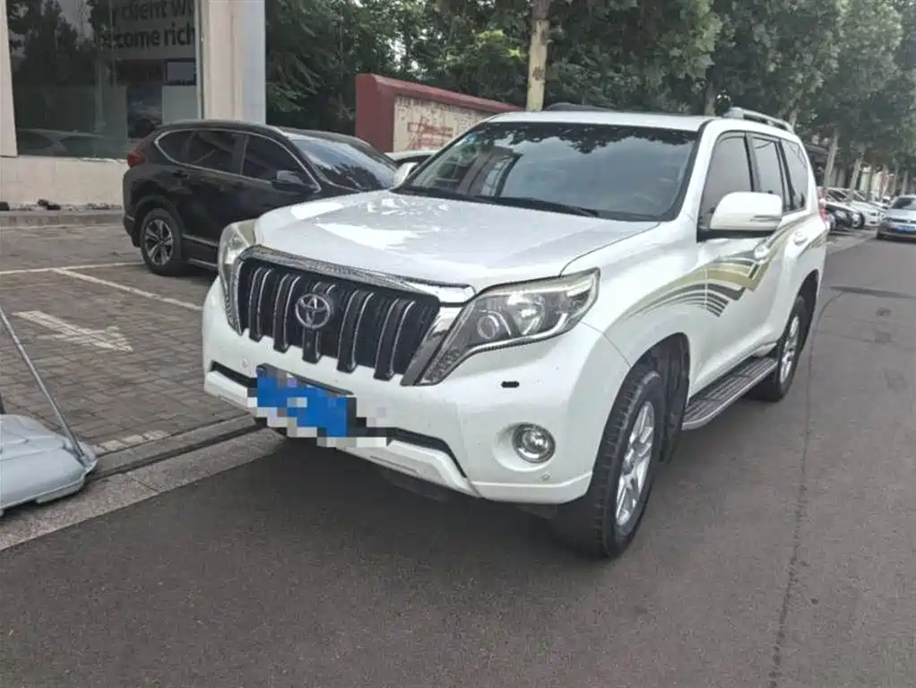 Toyota Prado 2017 — фото 1