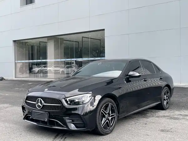 Mercedes-Benz E-Class 2022