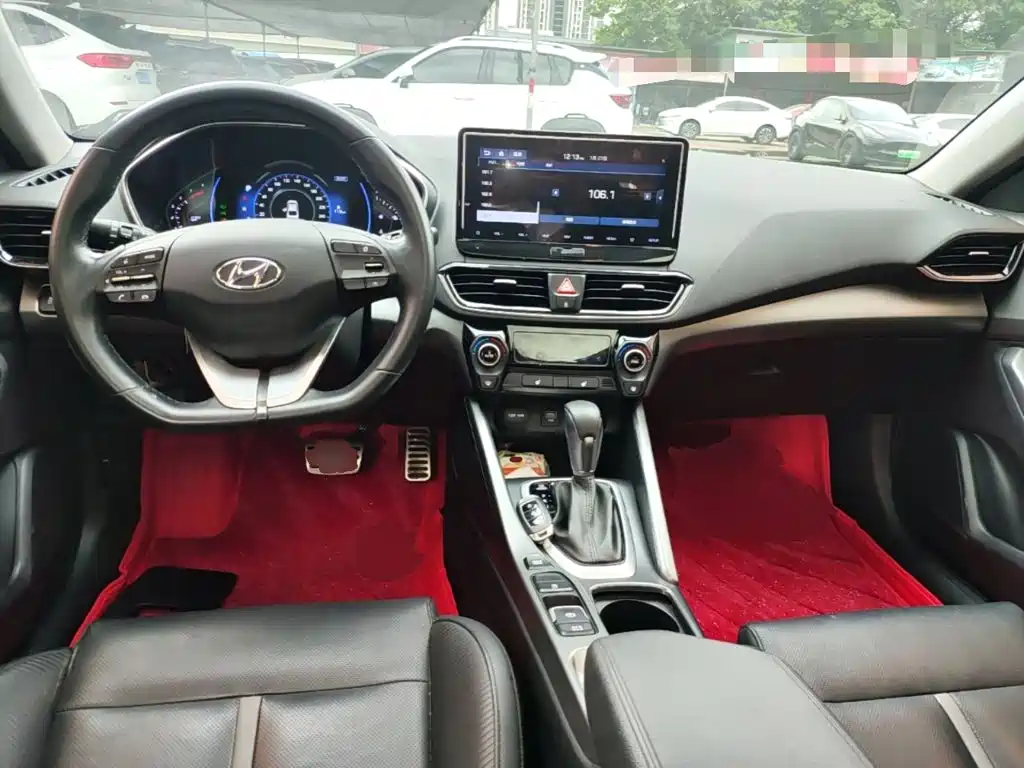 Hyundai Festa 2019 — фото 10