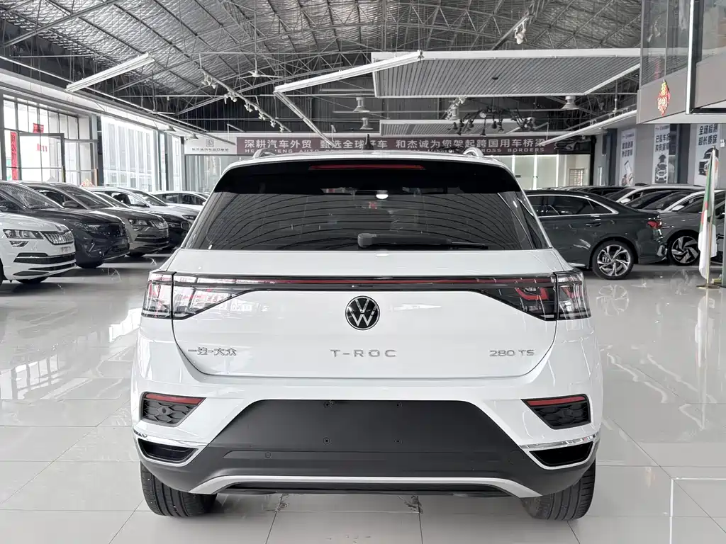 Volkswagen T-Roc 2023 — фото 15