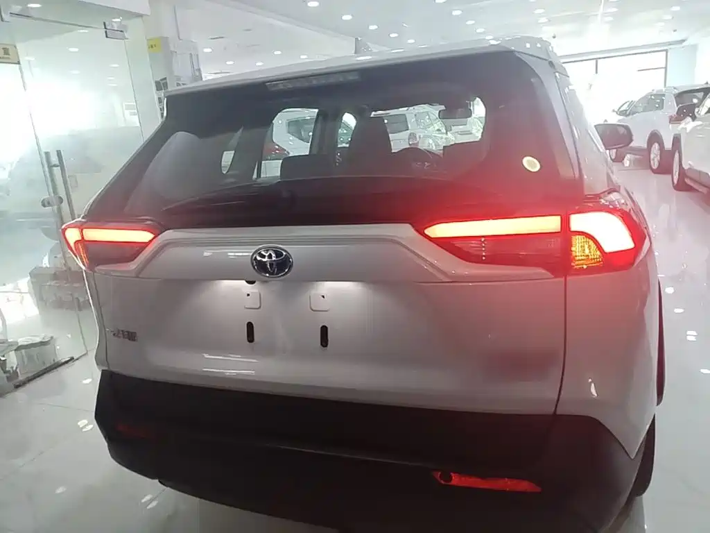 Toyota RAV4 2023