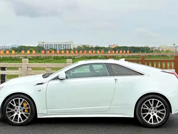 Cadillac CTS 2013