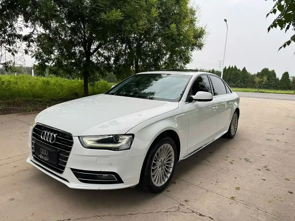 Audi A4L 2015