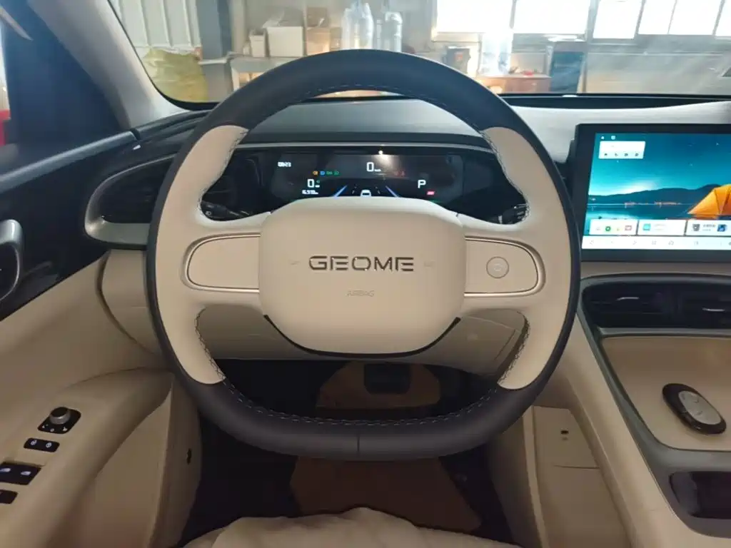 Geely Galaxy Starwish 2026 — фото 11