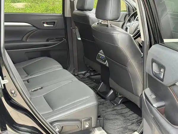 Toyota Highlander 2015
