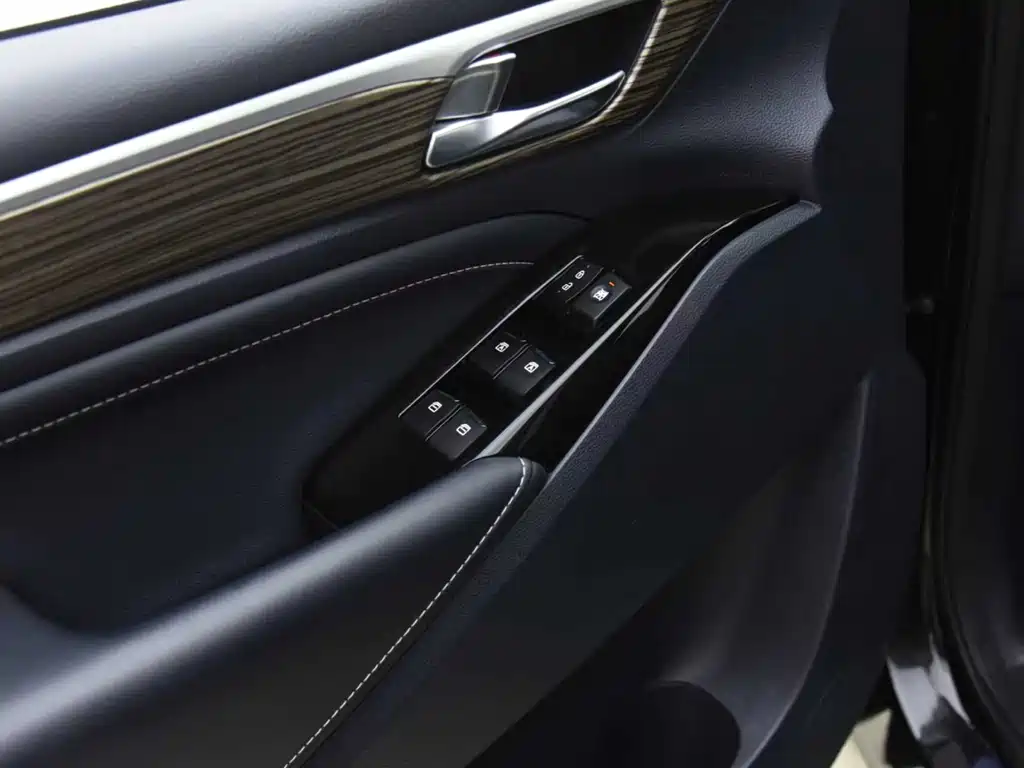 GAC Trumpchi M8 2023 — фото 11