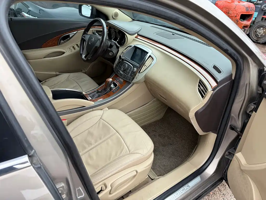 Buick LaCrosse 2012 — фото 15