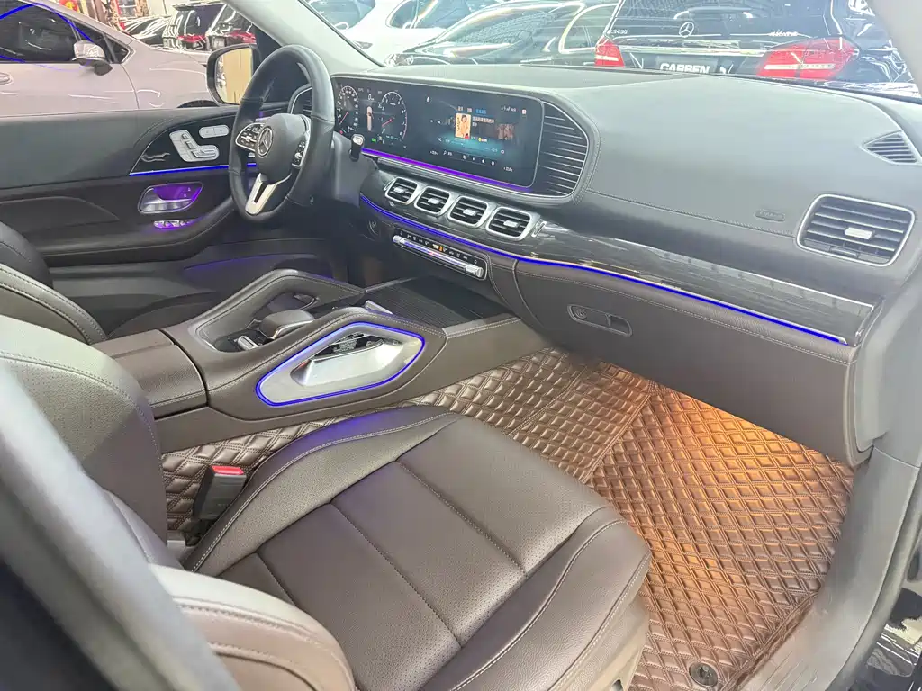 Mercedes-Benz GLS 2020 — фото 16