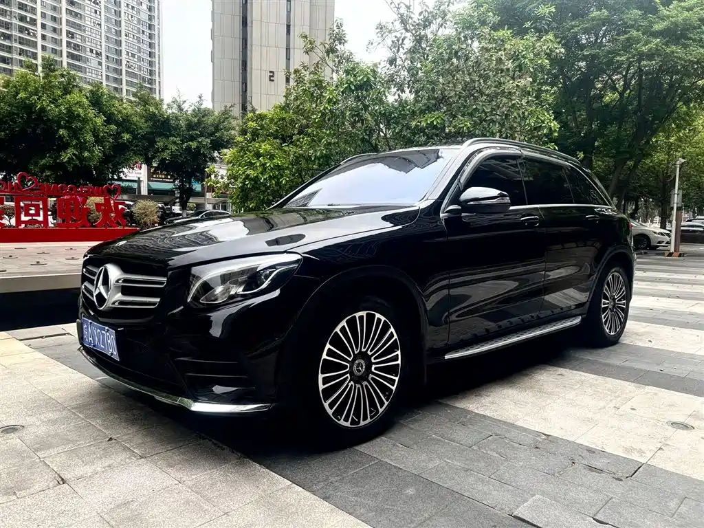 Mercedes-Benz GLC 2019 — фото 1