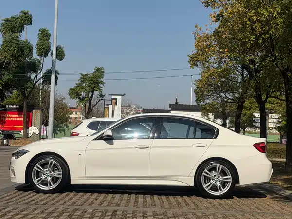 BMW 3 Series 2017