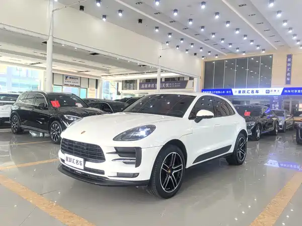 Porsche Macan 2021