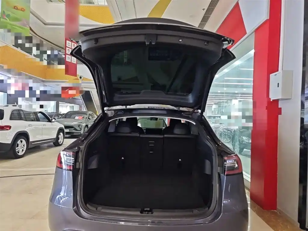 Tesla Model Y 2022 — фото 19