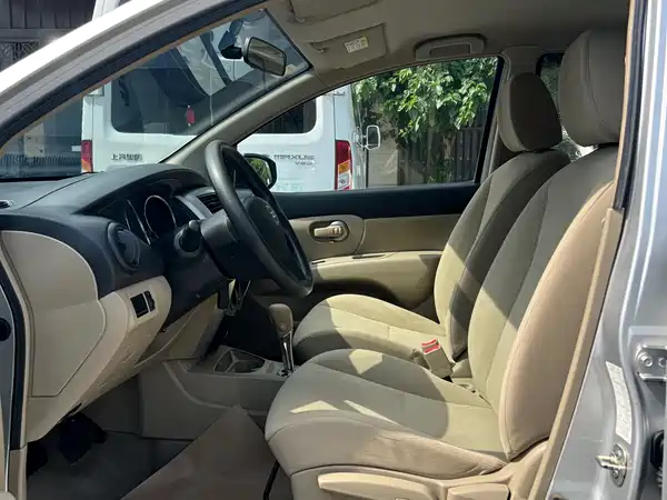 Nissan Livina 2017
