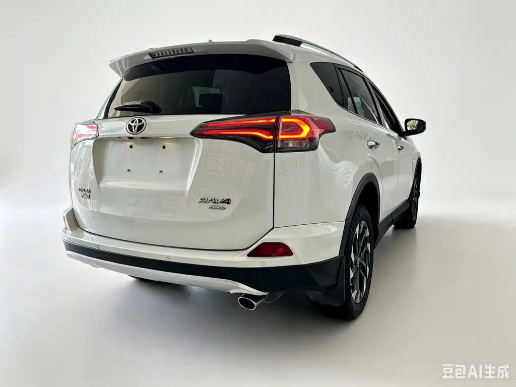 Toyota RAV4 2017 — фото 6