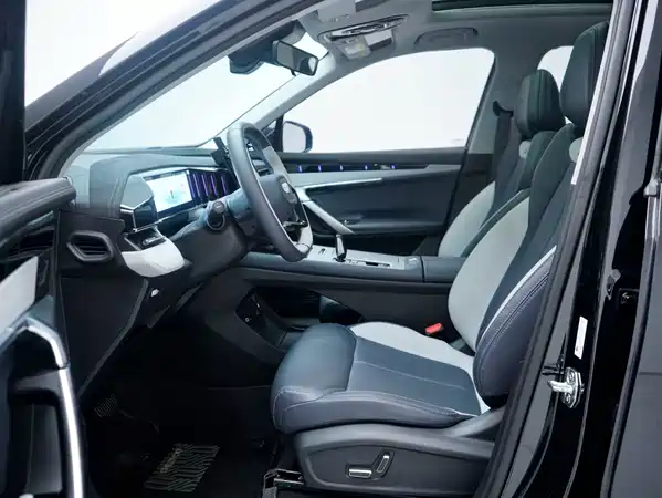 Geely Boyue L 2024