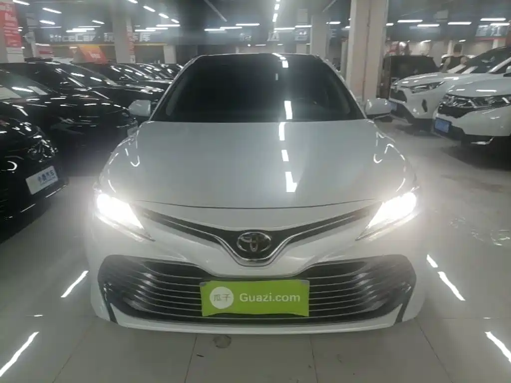 Toyota Camry 2021