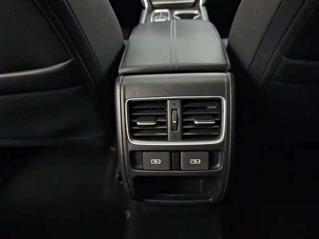 Honda Accord 2023 — фото 15