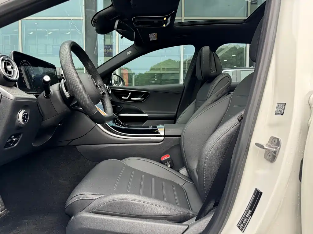 Mercedes-Benz C-Class 2024 — фото 14