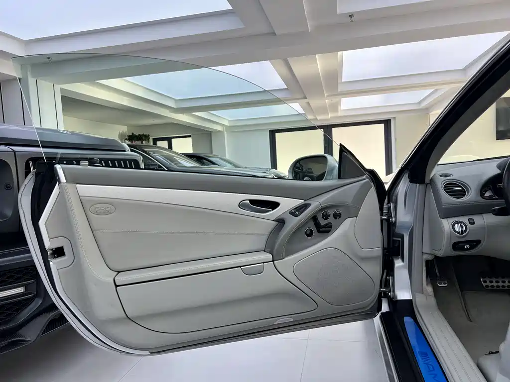 Mercedes-Benz SL-Class AMG 2005 — фото 10