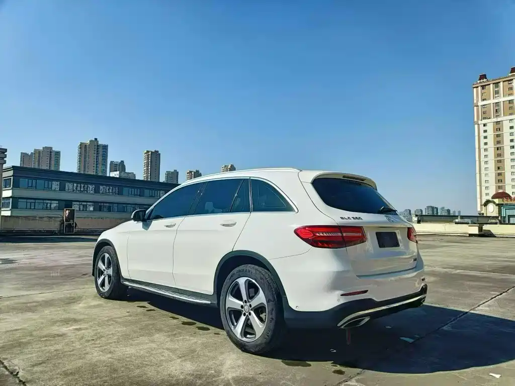 Mercedes-Benz GLC 2017 — фото 8