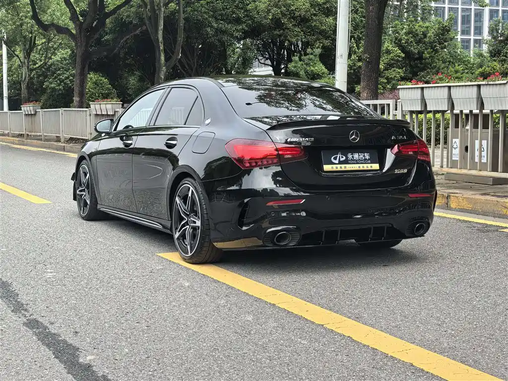 Mercedes-Benz A-Class AMG 2025 — фото 7