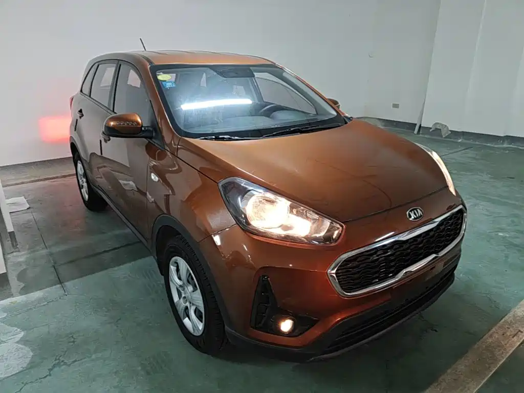 Kia KX3 Proud Running 2018