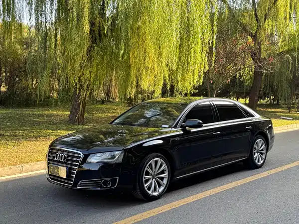 Audi A8 2013