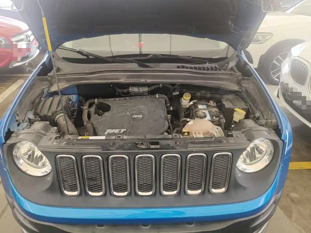 Jeep Renegade 2017 — фото 20
