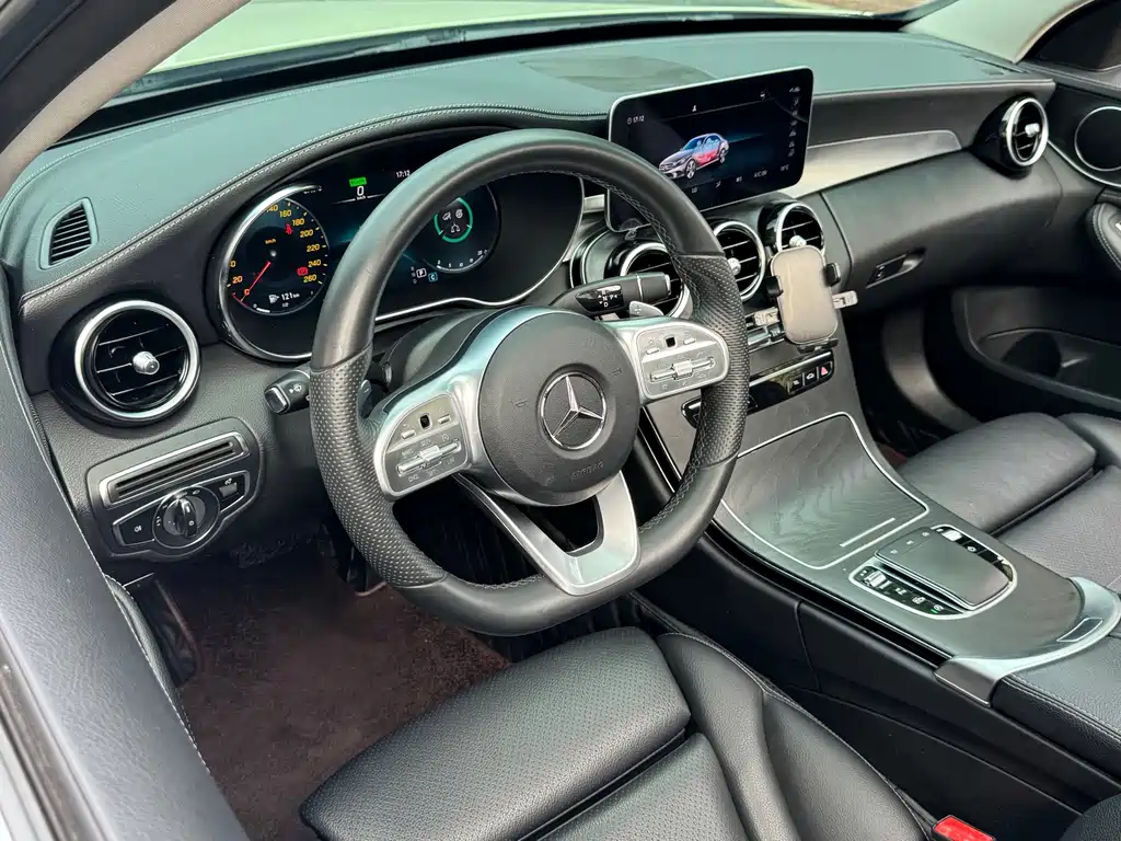 Mercedes-Benz C-Class 2020 — фото 15