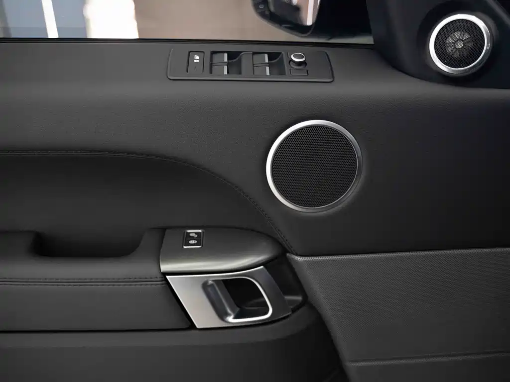 Land Rover Sport 2017 — фото 15