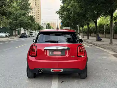 MINI MINI 2020