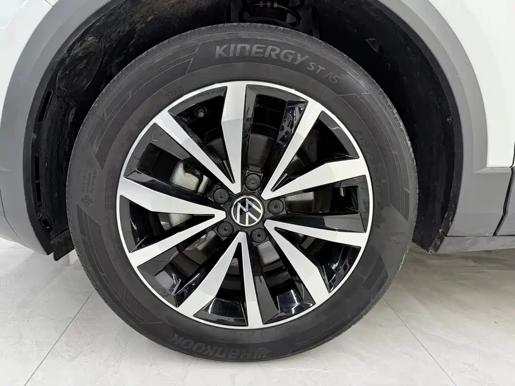Volkswagen T-Roc 2024 — фото 17
