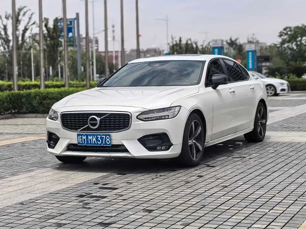 Volvo S90 2019 — фото 1