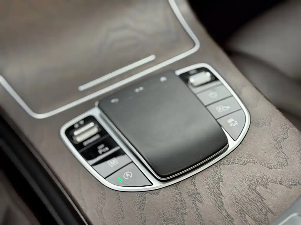 Mercedes-Benz GLC 2020 — фото 11