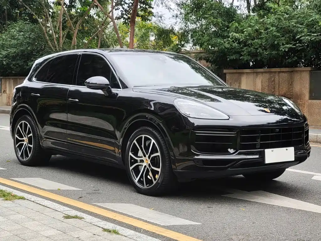 Porsche Cayenne 2019 — фото 3